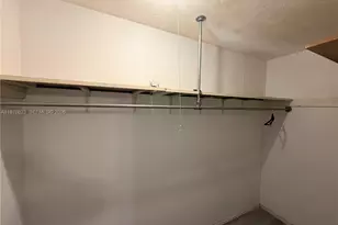 1320 N 69th Way, Hollywood, FL 33024 - Photo 10