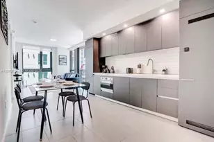 227 NE 2nd St, Miami, FL 33132 - Photo 4