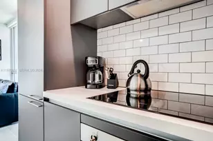 227 NE 2nd St, Miami, FL 33132 - Photo 6