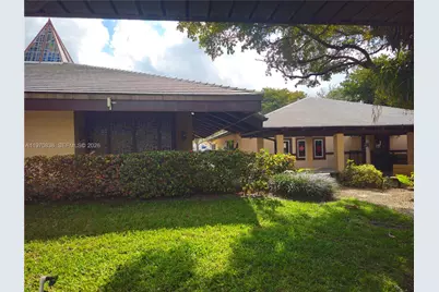 6701 S Miami Lakeway S, Miami Lakes, FL 33014 - Photo 4