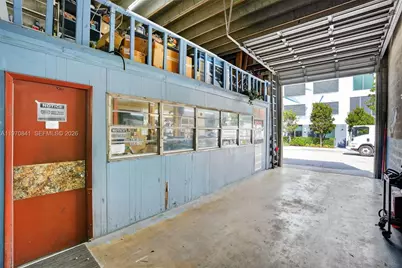 3838 Shipping Ave, Miami, FL 33146 - Photo 10