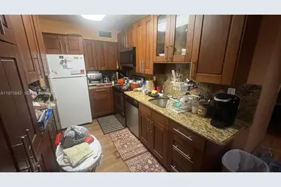 16465 NE 22nd Ave #609, North Miami Beach, FL 33160 - Photo 4