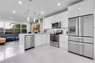 11261 NW 55th Ln, Doral, FL 33178 - Photo 8