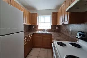 2011 Bay Dr, Miami Beach, FL 33141 - Photo 14