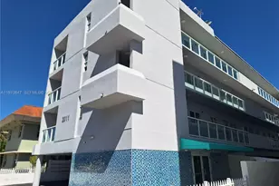 2011 Bay Dr, Miami Beach, FL 33141 - Photo 2