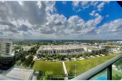 121 NE 34th St #1416, Miami, FL 33137 - Photo 4