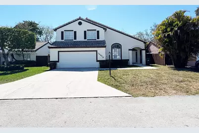 15920 SW 79th Ter, Miami, FL 33193 - Photo 1