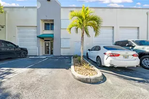 5903 NW 102th Ave, Doral, FL 33178 - Photo 1