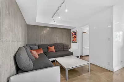 2000 Towerside Ter #1408, Miami, FL 33138 - Photo 6