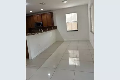 8848 NW 101st Pl, Doral, FL 33178 - Photo 6