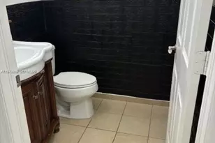 8848 NW 101st Pl, Doral, FL 33178 - Photo 12