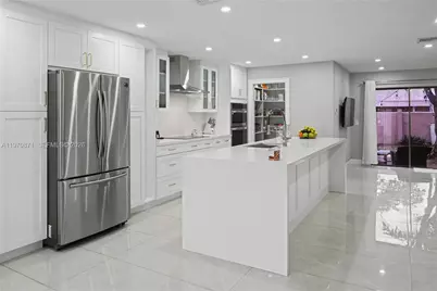 4712 Sheridan St #6, Hollywood, FL 33021 - Photo 2