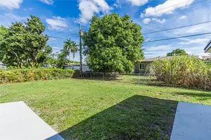 16049 NE 9th Pl, North Miami Beach, FL 33162 - Photo 18