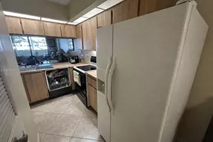 6800 Cypress Rd, Plantation, FL 33317 - Photo 6