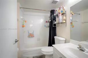 2721 Ocean Club Blvd, Hollywood, FL 33019 - Photo 22