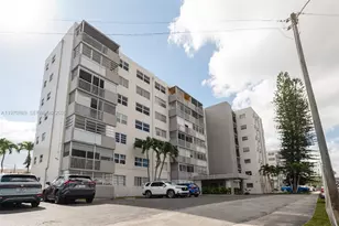 16450 Miami Dr, North Miami Beach, FL 33162 - Photo 1