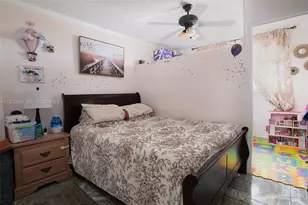 16450 Miami Dr, North Miami Beach, FL 33162 - Photo 16