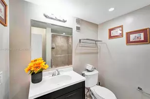 710 Washington Ave, Miami Beach, FL 33139 - Photo 18