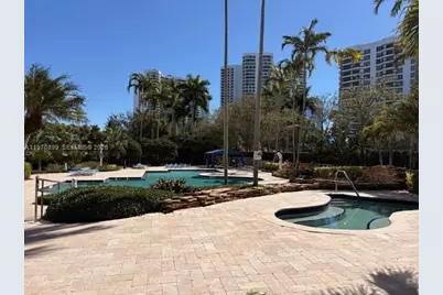 3500 Mystic Pointe Dr #302, Aventura, FL 33180 - Photo 32