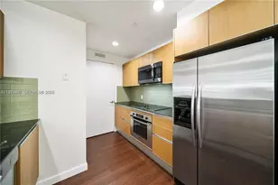 1060 Brickell Ave, Miami, FL 33131 - Photo 12