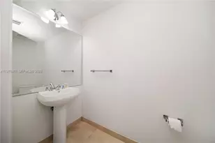 1060 Brickell Ave, Miami, FL 33131 - Photo 14