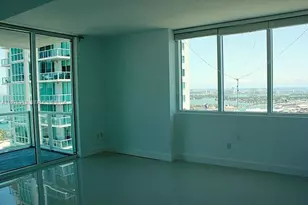 253 NE 2nd St, Miami, FL 33132 - Photo 14