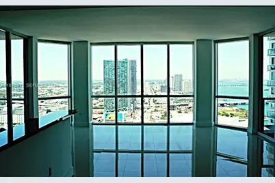253 NE 2nd St #4303, Miami, FL 33132 - Photo 4