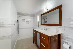 730 NW 214th Ave, Pembroke Pines, FL 33029 - Photo 24