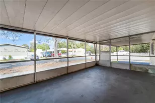 730 NW 214th Ave, Pembroke Pines, FL 33029 - Photo 6