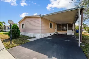 730 NW 214th Ave, Pembroke Pines, FL 33029 - Photo 2
