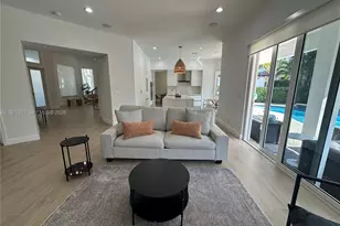 2556 Jardin Manor, Weston, FL 33327 - Photo 6