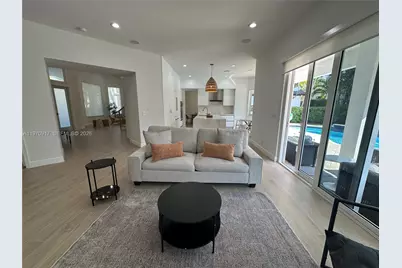 2556 Jardin Mnr, Weston, FL 33327 - Photo 4