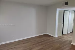 12501 SW 14th St, Pembroke Pines, FL 33027 - Photo 4