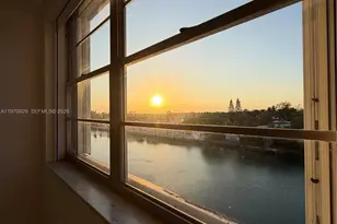 7900 Tatum Waterway Dr, Miami Beach, FL 33141 - Photo 24