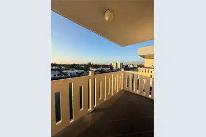 7900 Tatum Waterway Dr #506, Miami Beach, FL 33141 - Photo 4