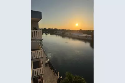 7900 Tatum Waterway Dr #506, Miami Beach, FL 33141 - Photo 6