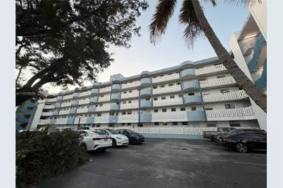 7900 Tatum Waterway Dr #506, Miami Beach, FL 33141 - Photo 12