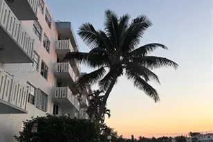 7900 Tatum Waterway Dr, Miami Beach, FL 33141 - Photo 52