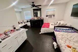 700 SW 44th Pl, Miami, FL 33134 - Photo 32