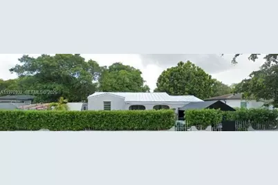 700 SW 44th Pl, Miami, FL 33134 - Photo 1