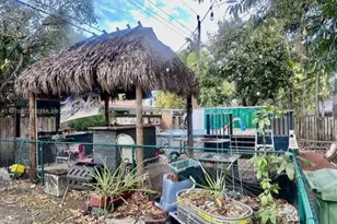700 SW 44th Pl, Miami, FL 33134 - Photo 34