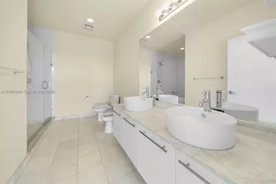 888 Biscayne Blvd #4503, Miami, FL 33132 - Photo 8