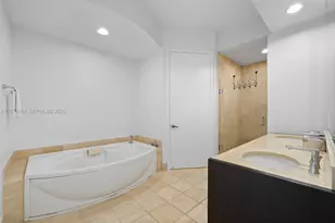 18201 Collins Ave, Sunny Isles Beach, FL 33160 - Photo 22