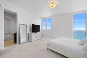 18201 Collins Ave, Sunny Isles Beach, FL 33160 - Photo 14