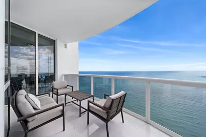 18201 Collins Ave #4709, Sunny Isles Beach, FL 33160 - Photo 2