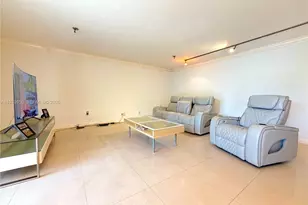 661 NE 195th St, Miami, FL 33179 - Photo 2