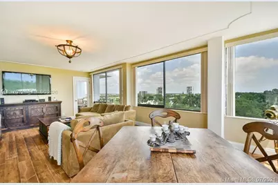 1500 Presidential Way #804, West Palm Beach, FL 33401 - Photo 8