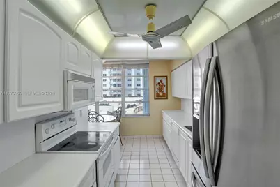 4280 Galt Ocean Dr #2K, Fort Lauderdale, FL 33308 - Photo 2