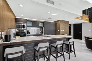 200 Biscayne Blvd Way, Miami, FL 33131 - Photo 4