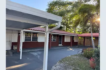 470 NE 127th St, North Miami, FL 33161 - Photo 40